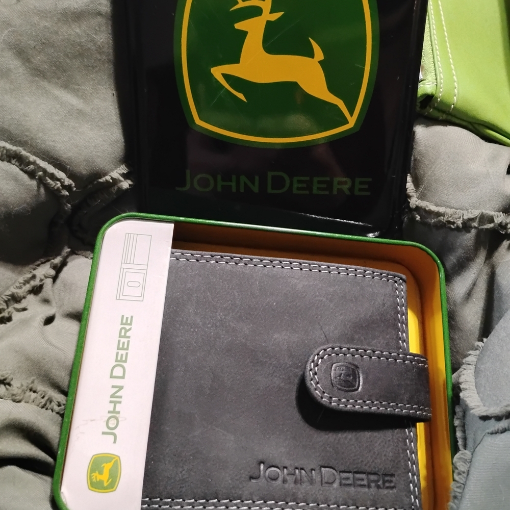 John Deere Gray Leather Card Holder